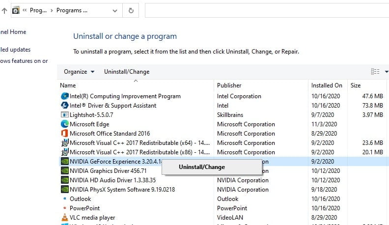 Imagen mostrando cómo desinstalar el driver de NVIDIA.